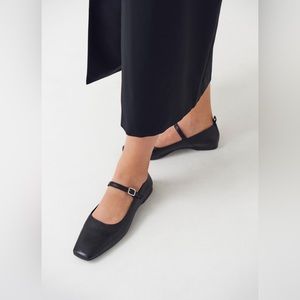 Vagabond Delia Flats